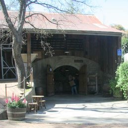 多贊加酒莊Dobra Zemlja Winery