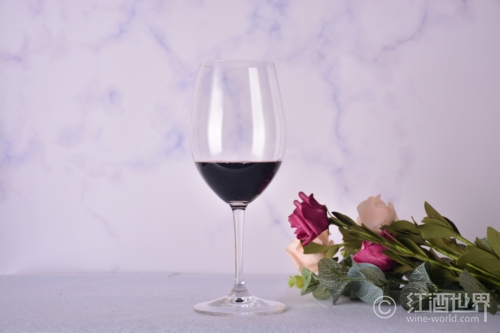从古至今，从古至今葡萄酒在历史长河里历经着奈何样的葡萄传奇？
