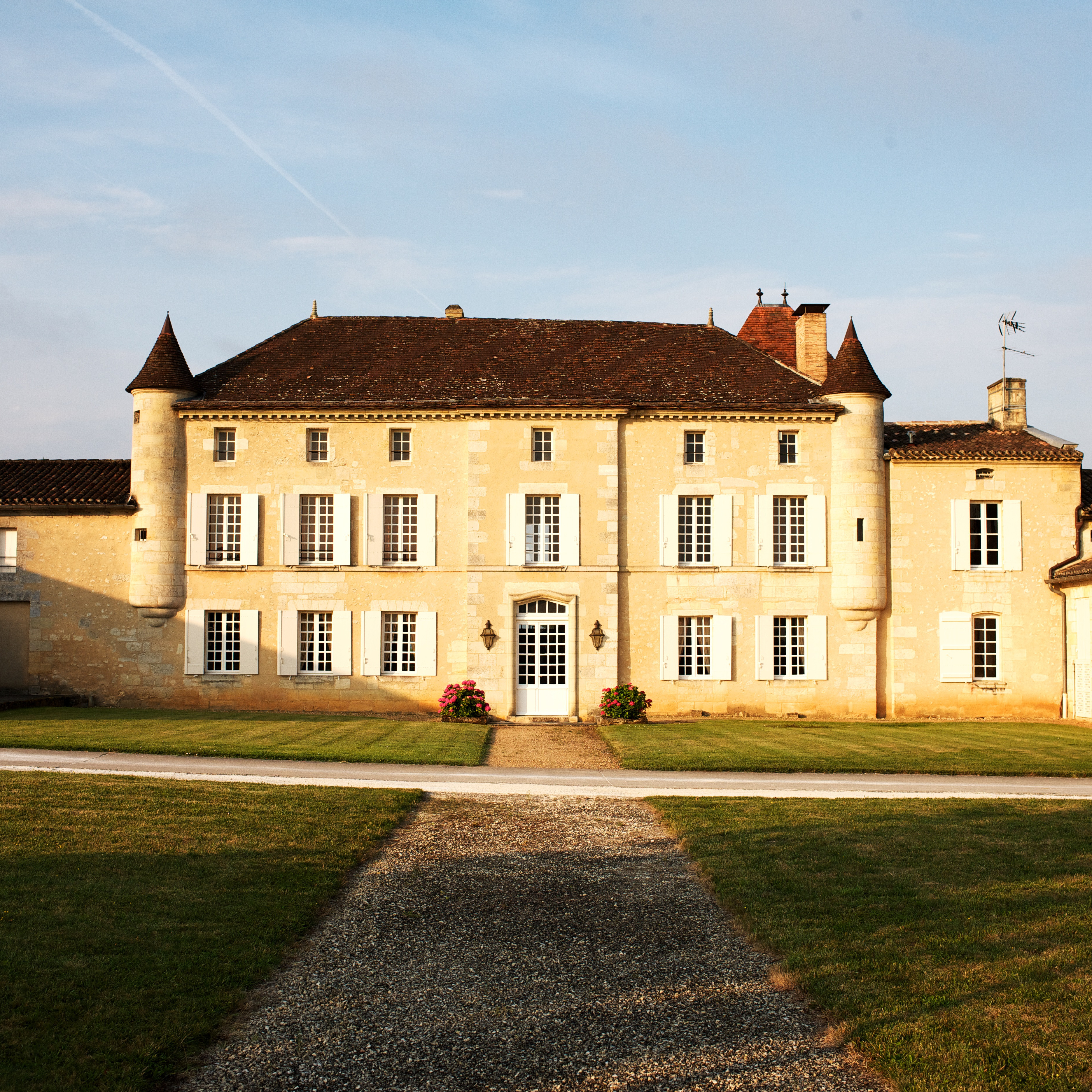 大梅恩酒莊（又名：大梅諾酒莊）Chateau Grand Mayne