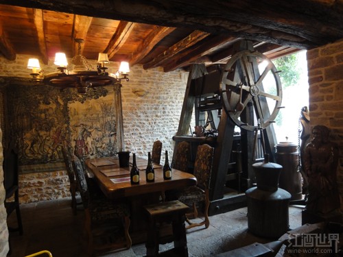 红酒世界勃艮第名庄探访之旅——勒克莱尔酒庄