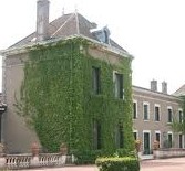 德斯雅克酒莊(Chateau Des Jacques)