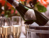 世界上最奢华的香槟：酒瓶耗资120万英镑