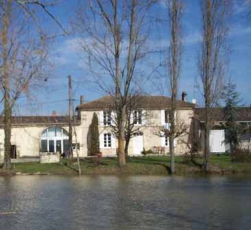 盧塞凱羅酒莊(Chateau Rousset Caillau)