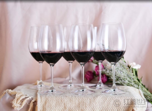 葡萄酒的pH值紧张吗？