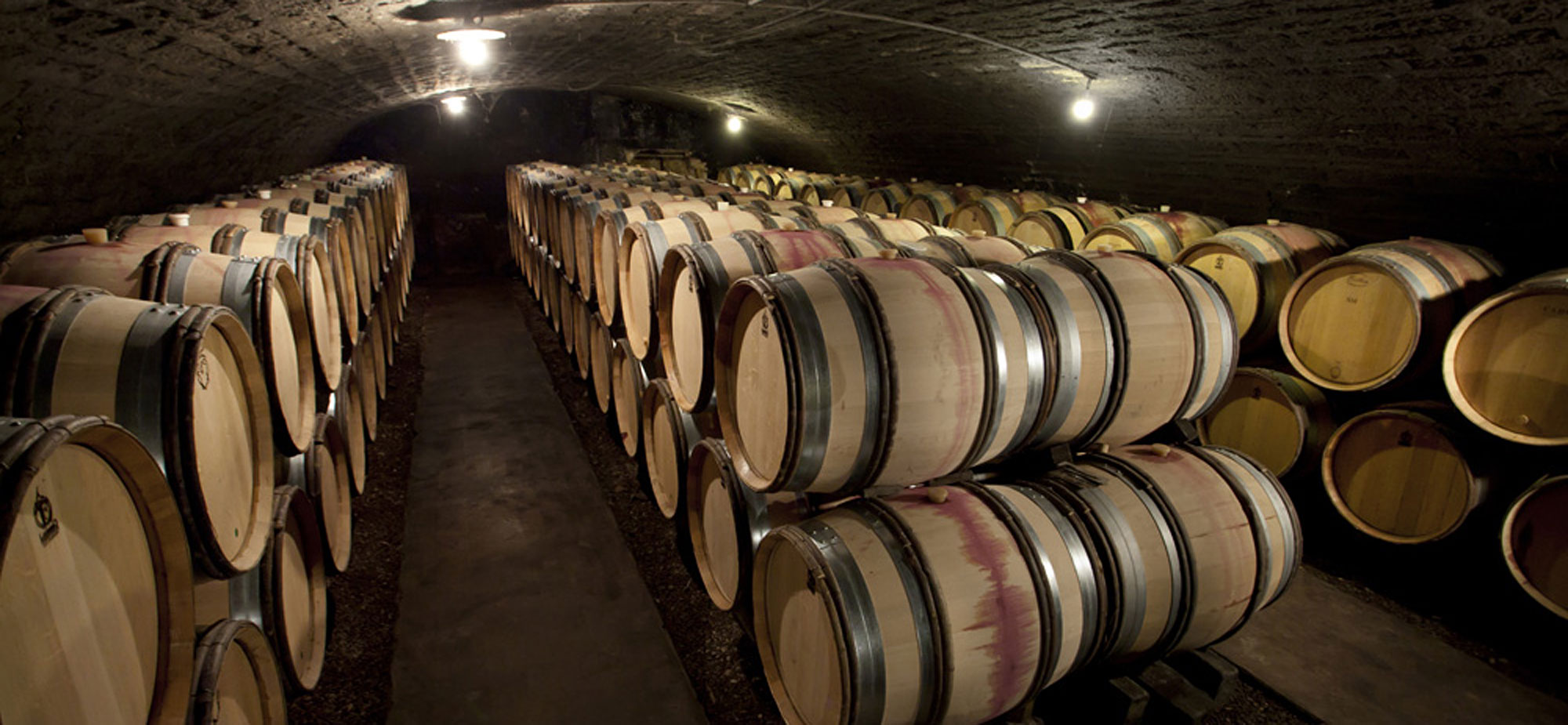 勒克莱尔酒庄一级园葡萄酒，热夫雷-香贝丹的隐修士